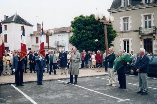 Vasles en Deux-Sèvres en 2002 ( Discours du Général Jean Pierre Faure )
