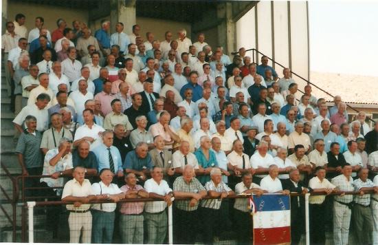 Retrouvailles du 4ème B.C.P à St - Emilion ( Gironde ) en 2003